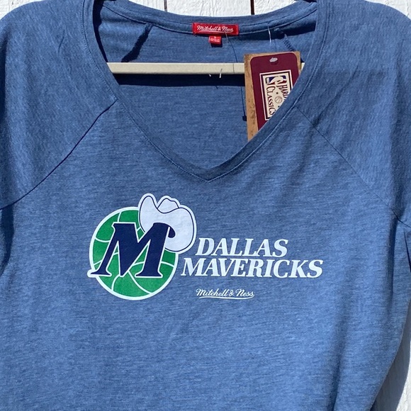 Mitchell & Ness Top - Picture 3 of 4